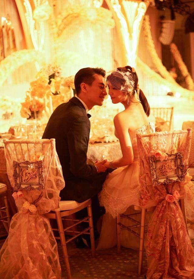 一掷千金:安以轩婚礼3套钻戒价值连城_老公_线条_安钧