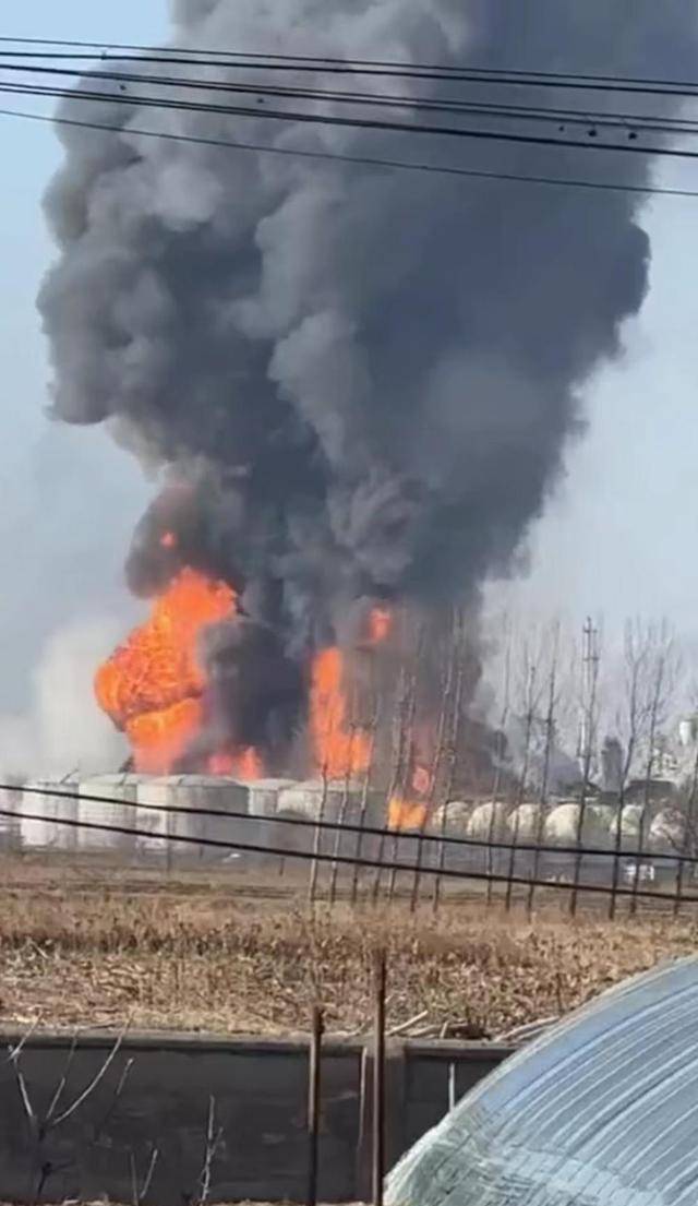 据悉,这起事故就发生在1月15日13时25分许,位于辽宁锦市盘山县的盘锦