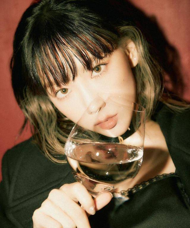 sana)8blackpinklisa7blackpink朴彩英(rosé)6mamamoo华莎5(g)i-dle