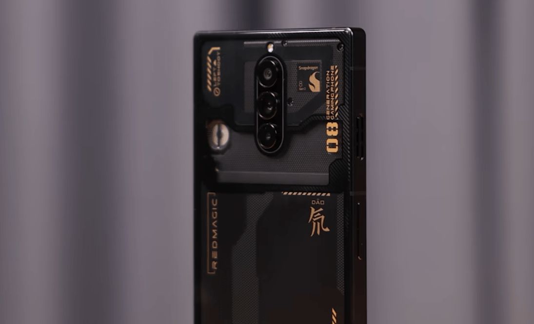 红魔8 Pro+氘锋透明版评测：一台全面进化的性能怪兽_游戏_散热_测试