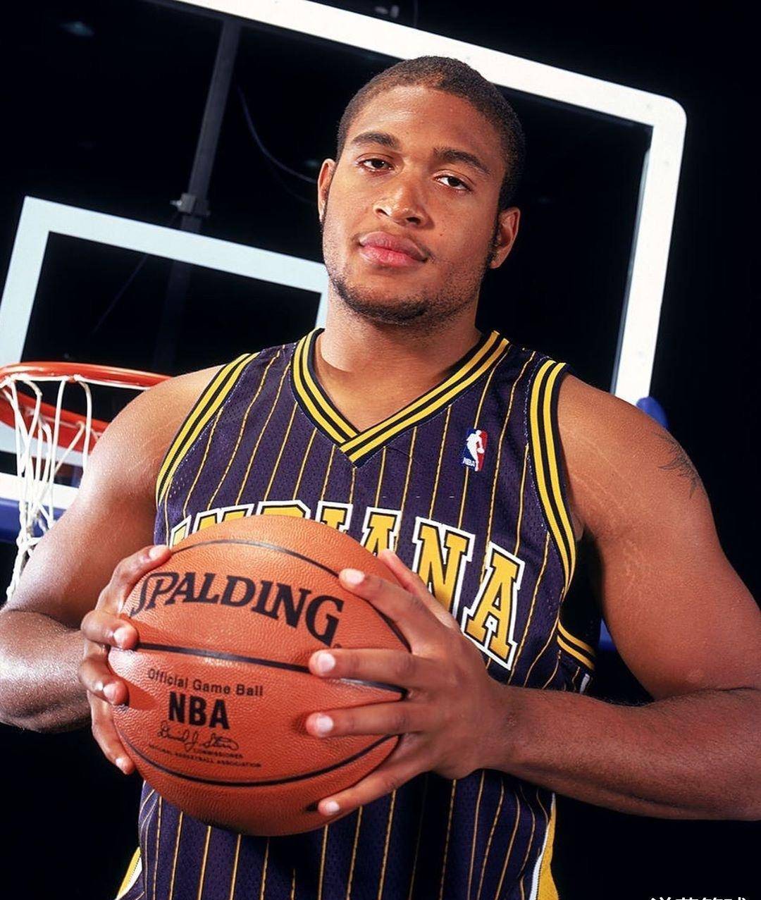 04年nba十大新秀魔兽戴着牙套一哥长着虎牙jr巨星相