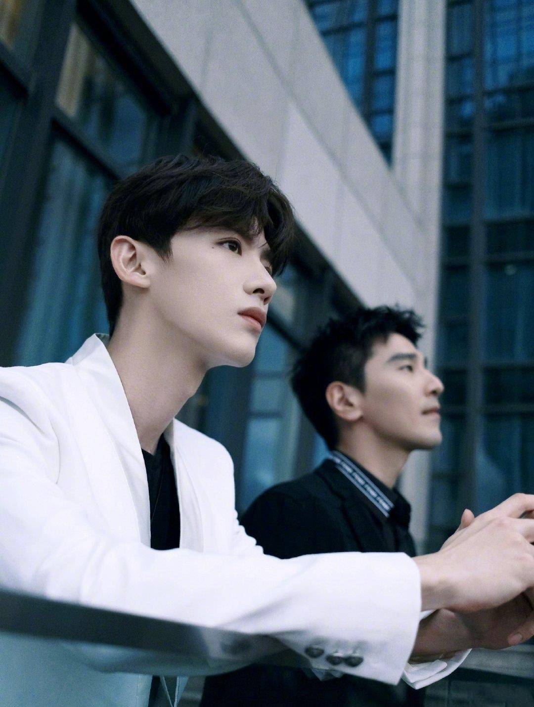 白敬亭:我有手里有货!