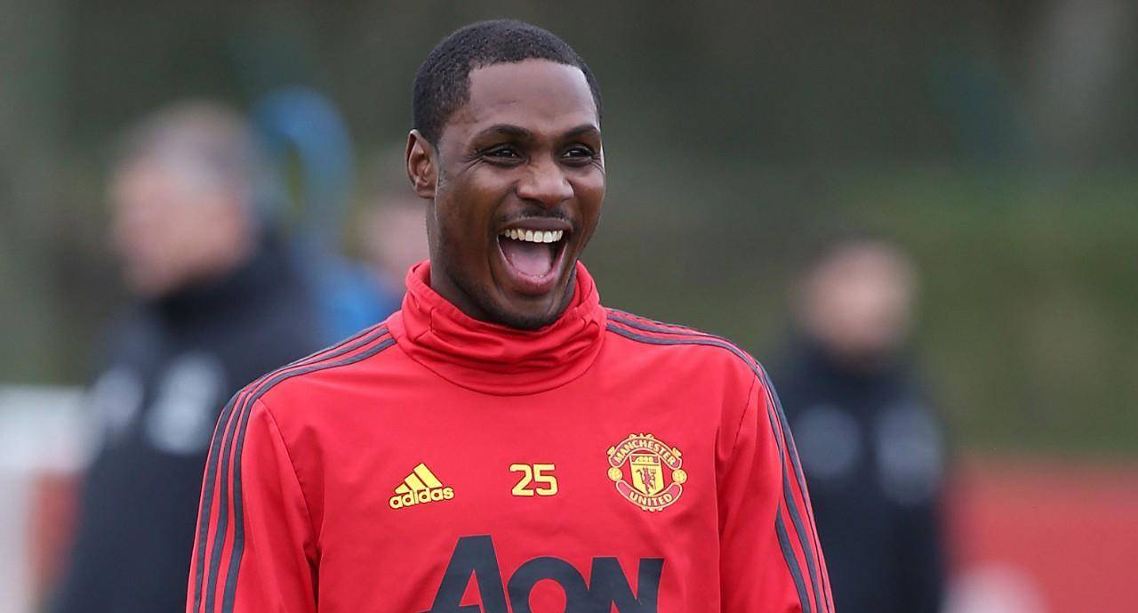 之前伊哈洛在申花的年薪虽然不是很清楚,但是大概是在800万美元左右