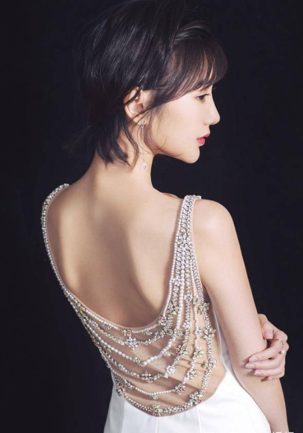 女明星们的蝴蝶背:周冬雨吓人,王子文暴露年龄,刘诗诗真绝色!