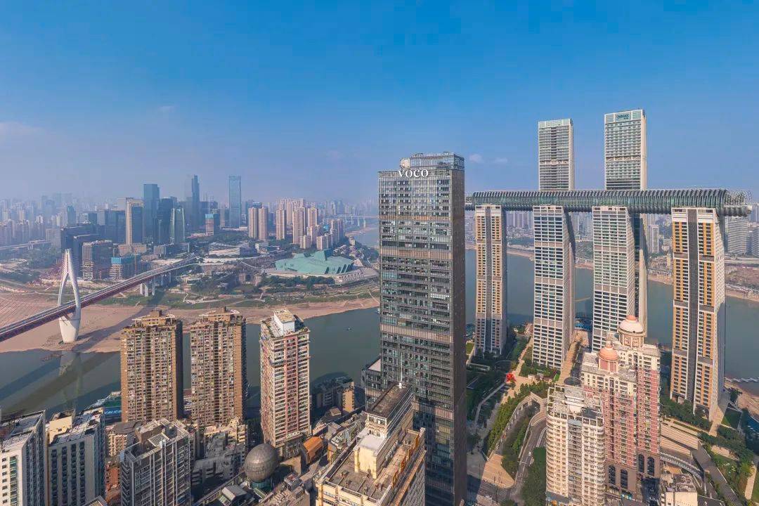 重庆朝天门voco酒店亮相西南,引领摩登旅居新风尚!_渝中_城市_半岛
