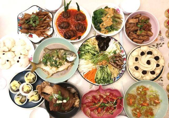 全国年夜饭精选,精选6桌,桌有亮点,最后一桌2人年夜饭经典_美食_寓意