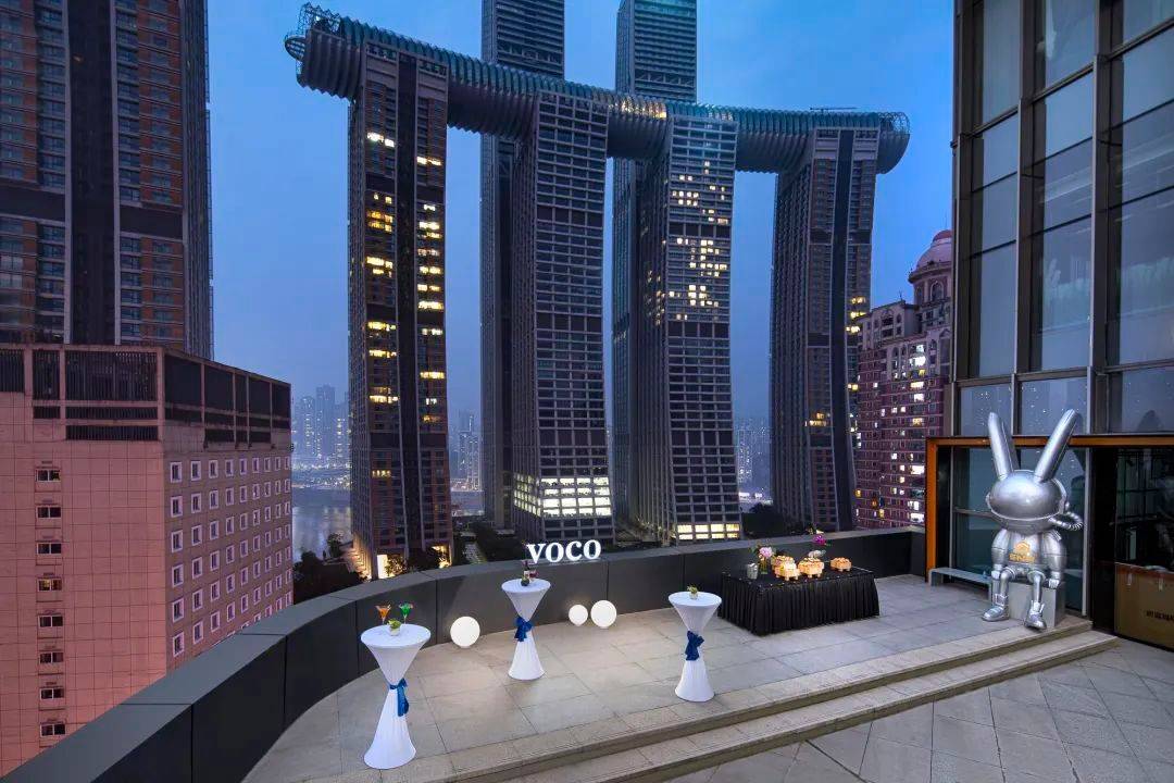 重庆朝天门voco酒店亮相西南,引领摩登旅居新风尚!_渝中_城市_半岛