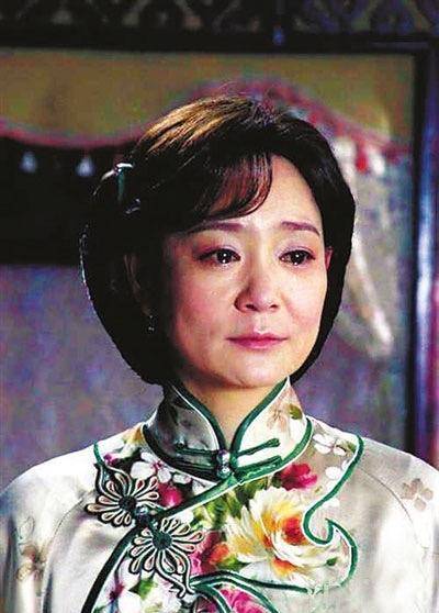 "琼姑娘"刘雪华分享近况,无美颜无滤镜,63岁依然优雅美丽_时候_华的