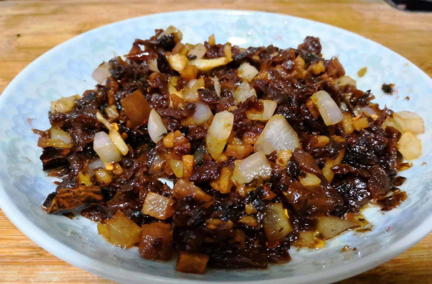特别适合夏天吃的外婆菜炒肉,不仅开胃下饭,经常吃还能滋养容颜_叮当