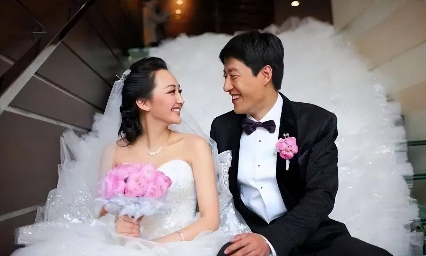 于震现任老婆照片图片