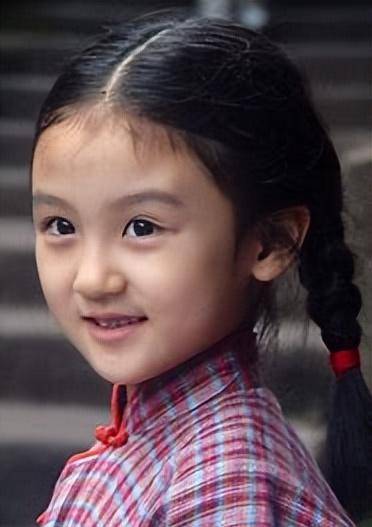 "最丑童星"陆子艺:4岁出道,6岁上春晚,后因长相被骂退圈_网友_观众