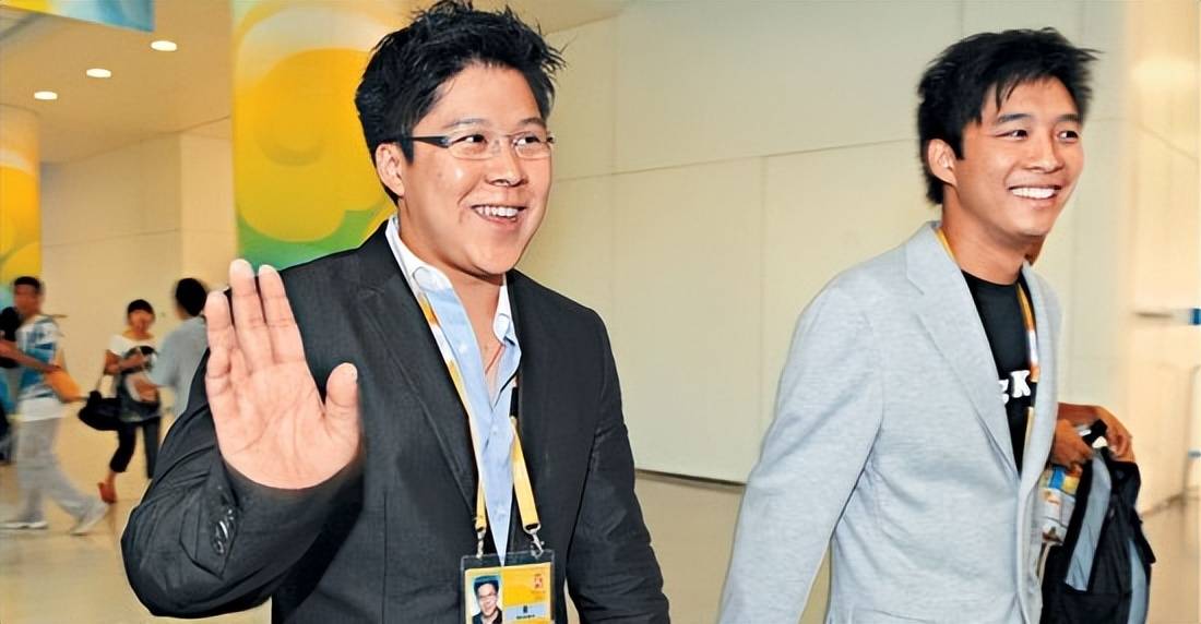 但他却是唯一结婚的,还娶了个好老婆_霍启山_霍启仁_郭晶晶