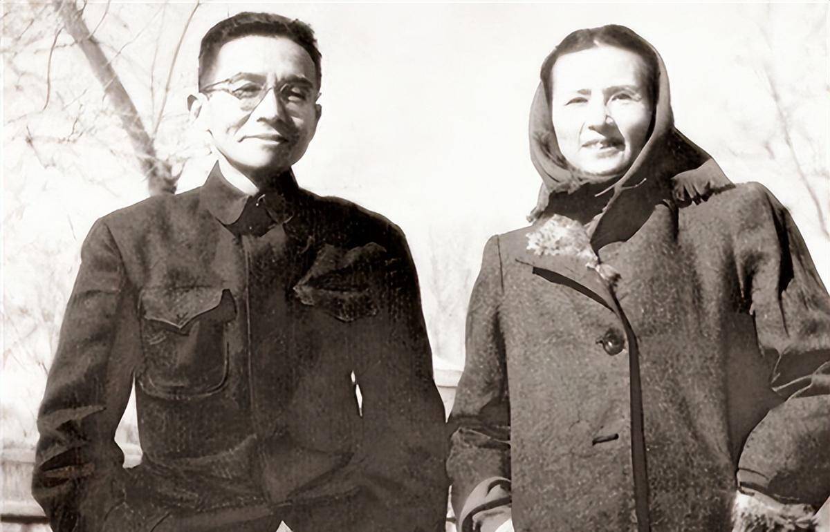 林洙嫁梁思成后:委曲求全10年,丈夫死后,她218万卖林徽因嫁妆_照片