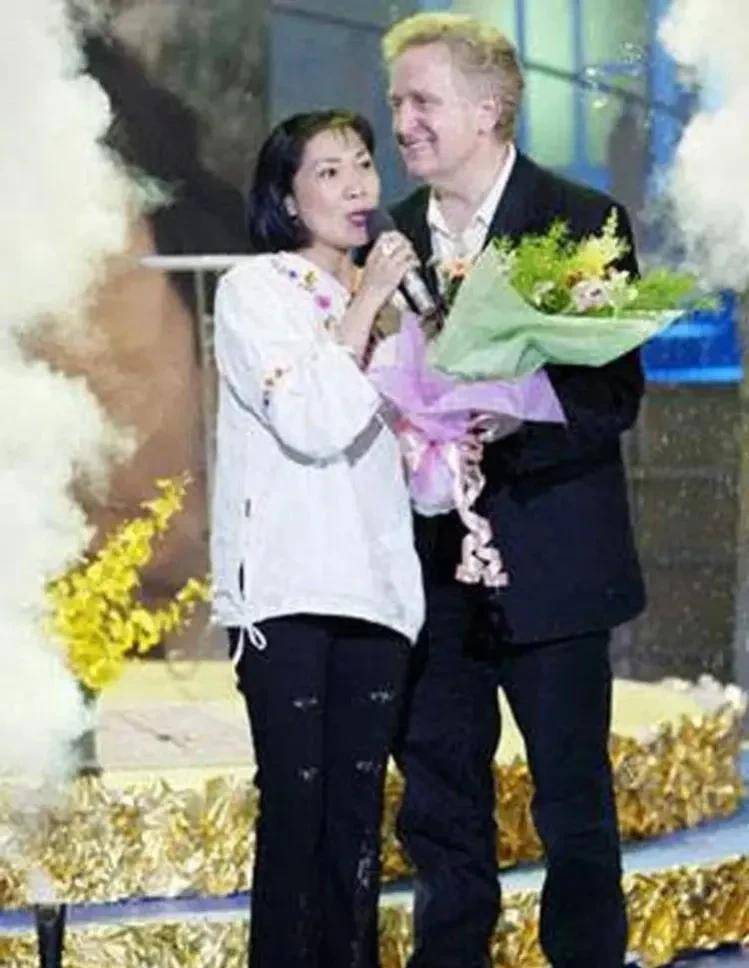 《狂飙》里孟钰的母亲，大家看出来是哪位女神演的了吗？_搜狐网