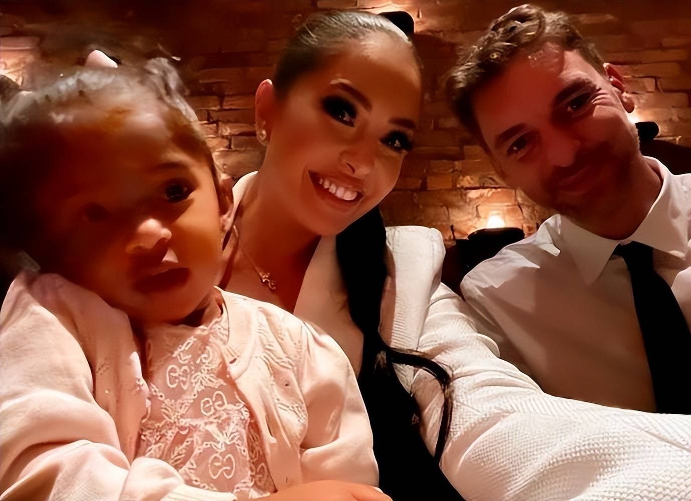 科比大女儿大变样,比40岁的瓦妮莎还老!