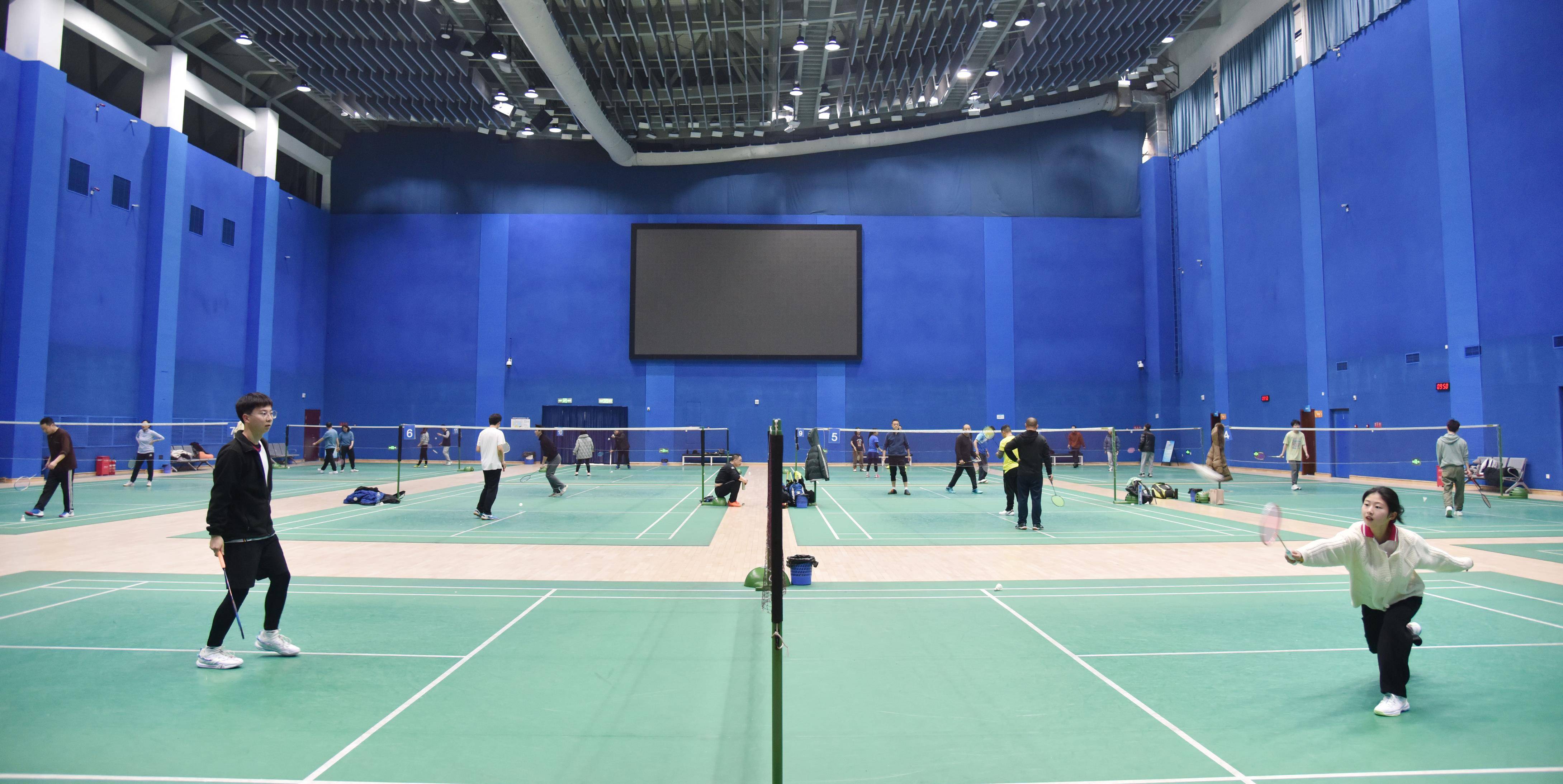 旅游名县丨探馆体育中心,遇见新春里的运动双流_锻炼_健身_羽毛球馆