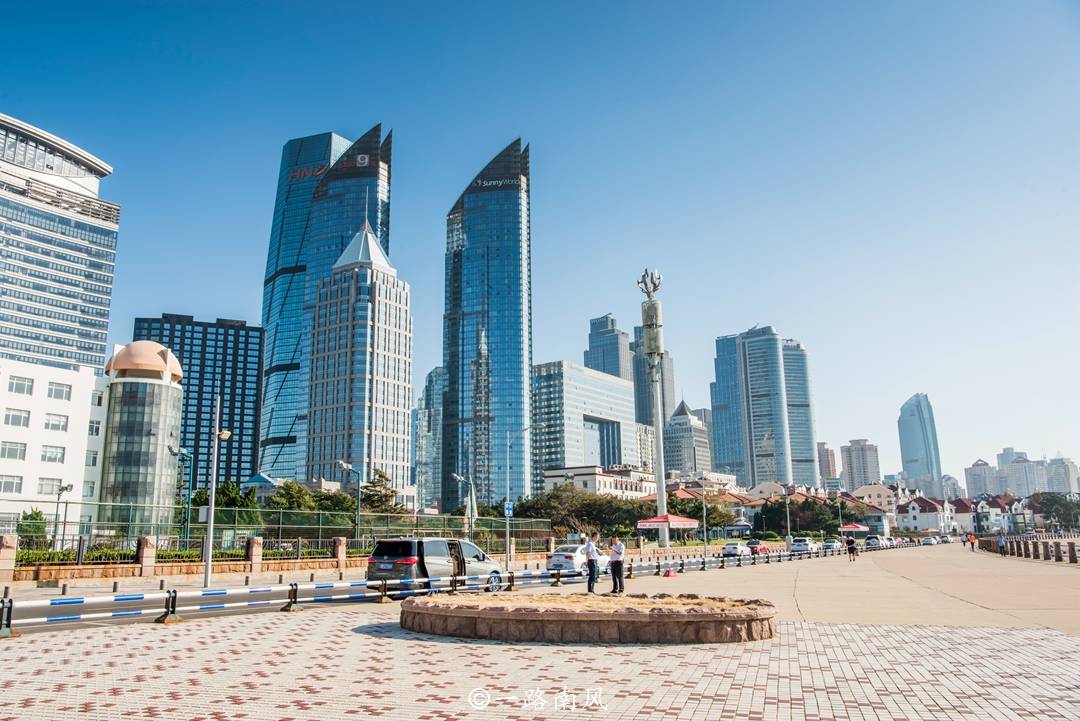 特殊的历史使东西方文化在青岛互相交融,老城区分布着大量德式建筑为