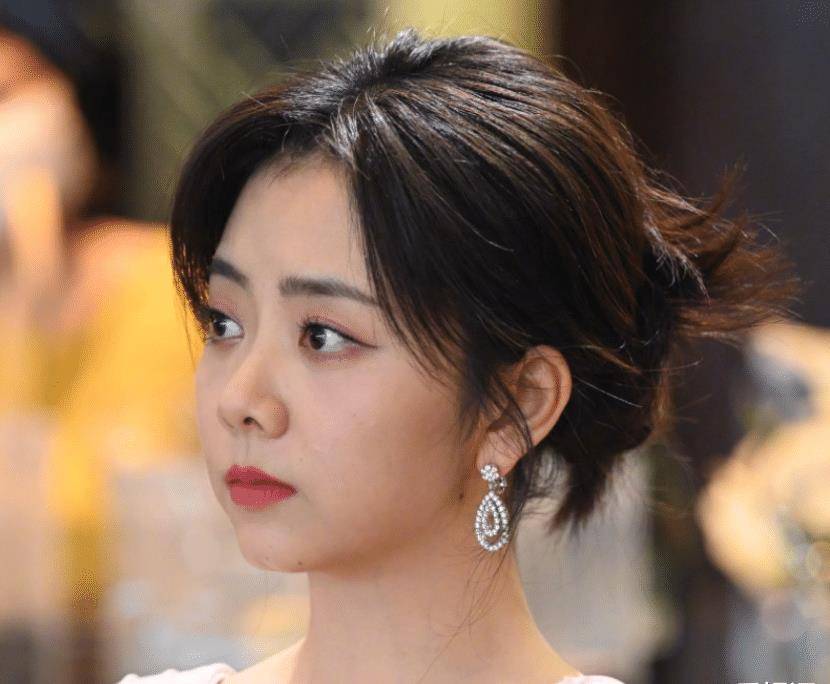 31岁谭松韵被曝生图,放大看面部状态,这脸蛋说18岁我都信!