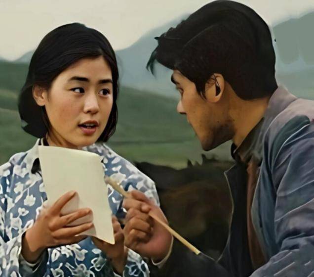 丛珊近照曝光,当年《牧马人》里女主秀芝,如今60岁气质依旧迷人_电影