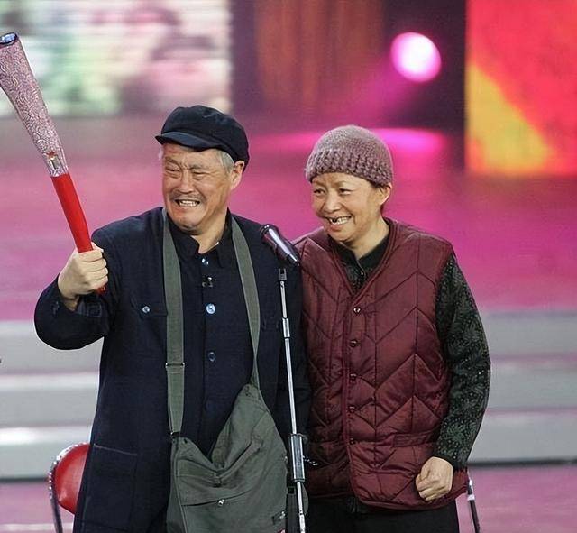 春晚怪象:影视演员占据半壁江山,专业歌手和笑星哪去了?