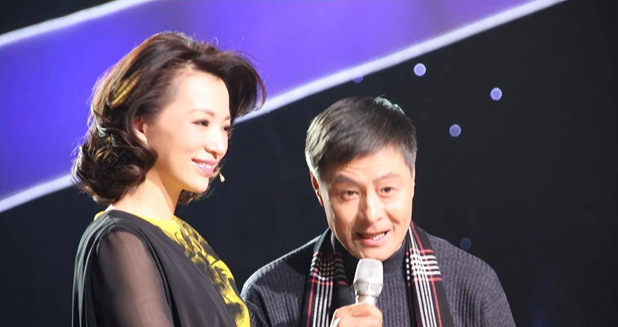 相声演员刘伟:师承马季,去国外说相声失败,如今影视剧中打酱油_冯巩