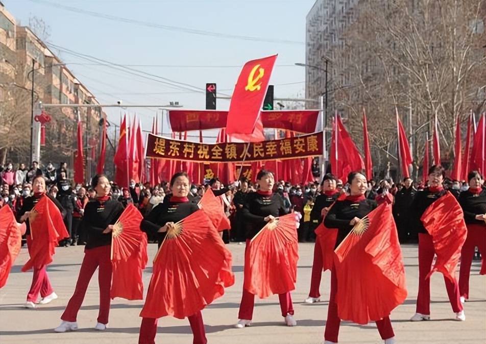 巩义市西村镇圆满举办2023年新春文艺调演_演出_群众_人民