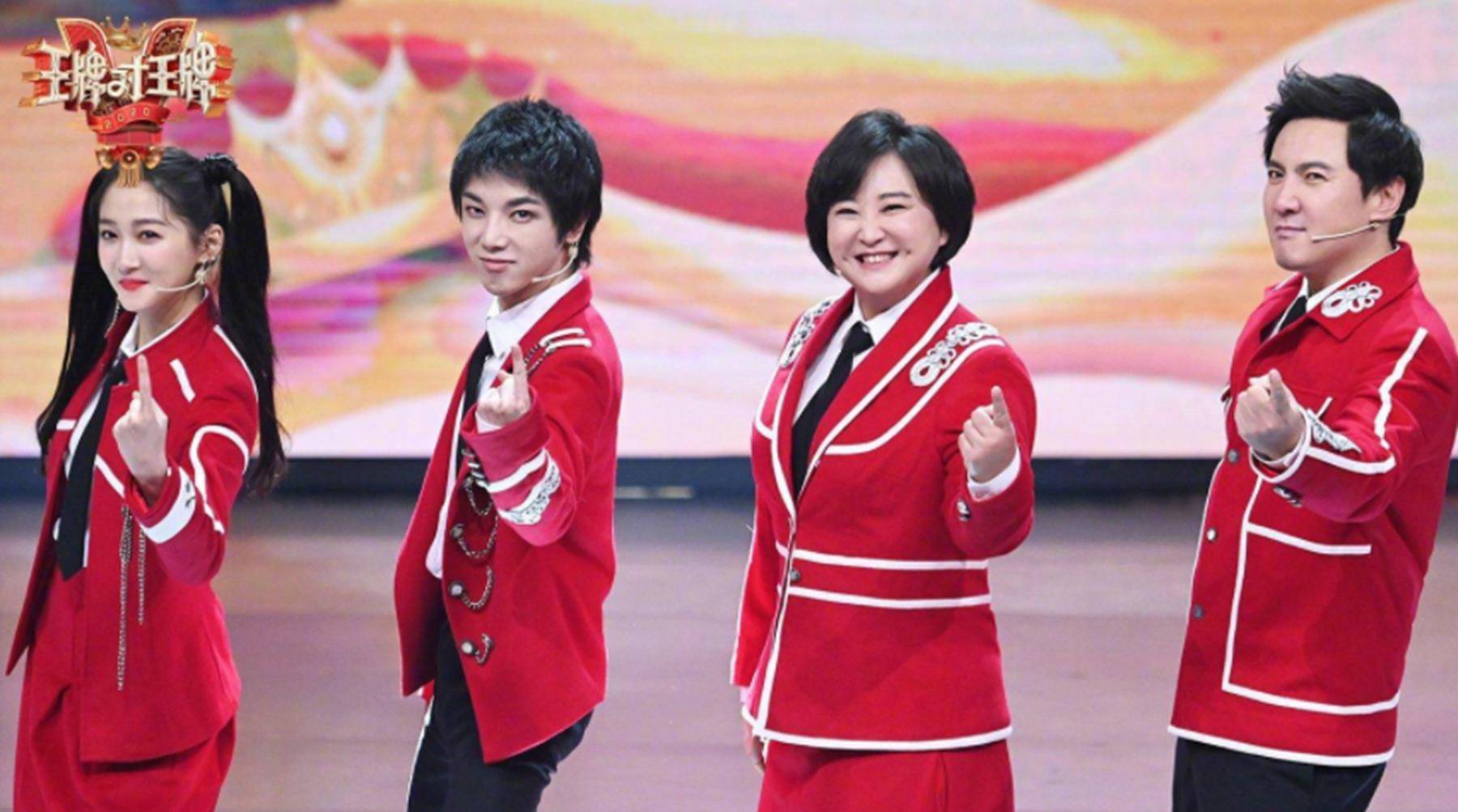 《王牌6》开播,关晓彤撒糖跳舞,沈腾杨幂《爱的供养》假唱?