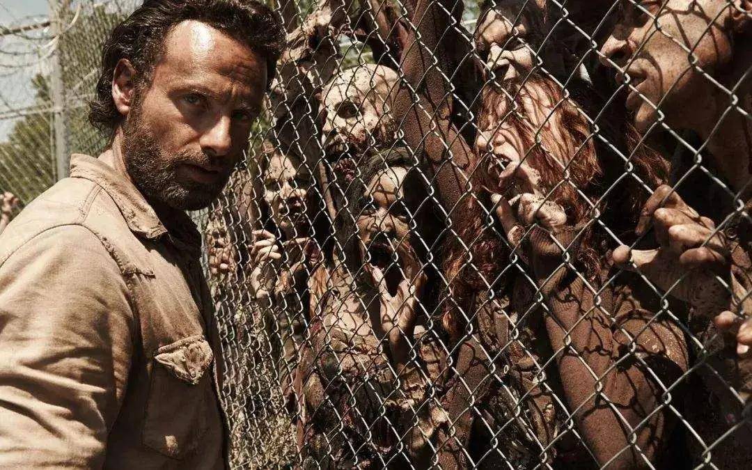 能让我看通宵的一部剧,丧尸世界真叫人欲罢不能