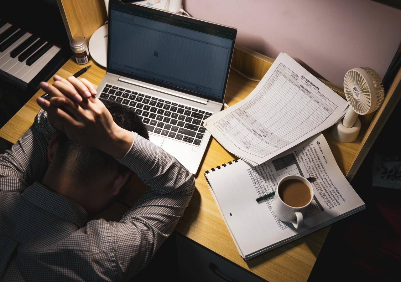 22岁女孩熬夜加班猝死,当心脏出现这些危险信号,一定要重视_影响_心肌