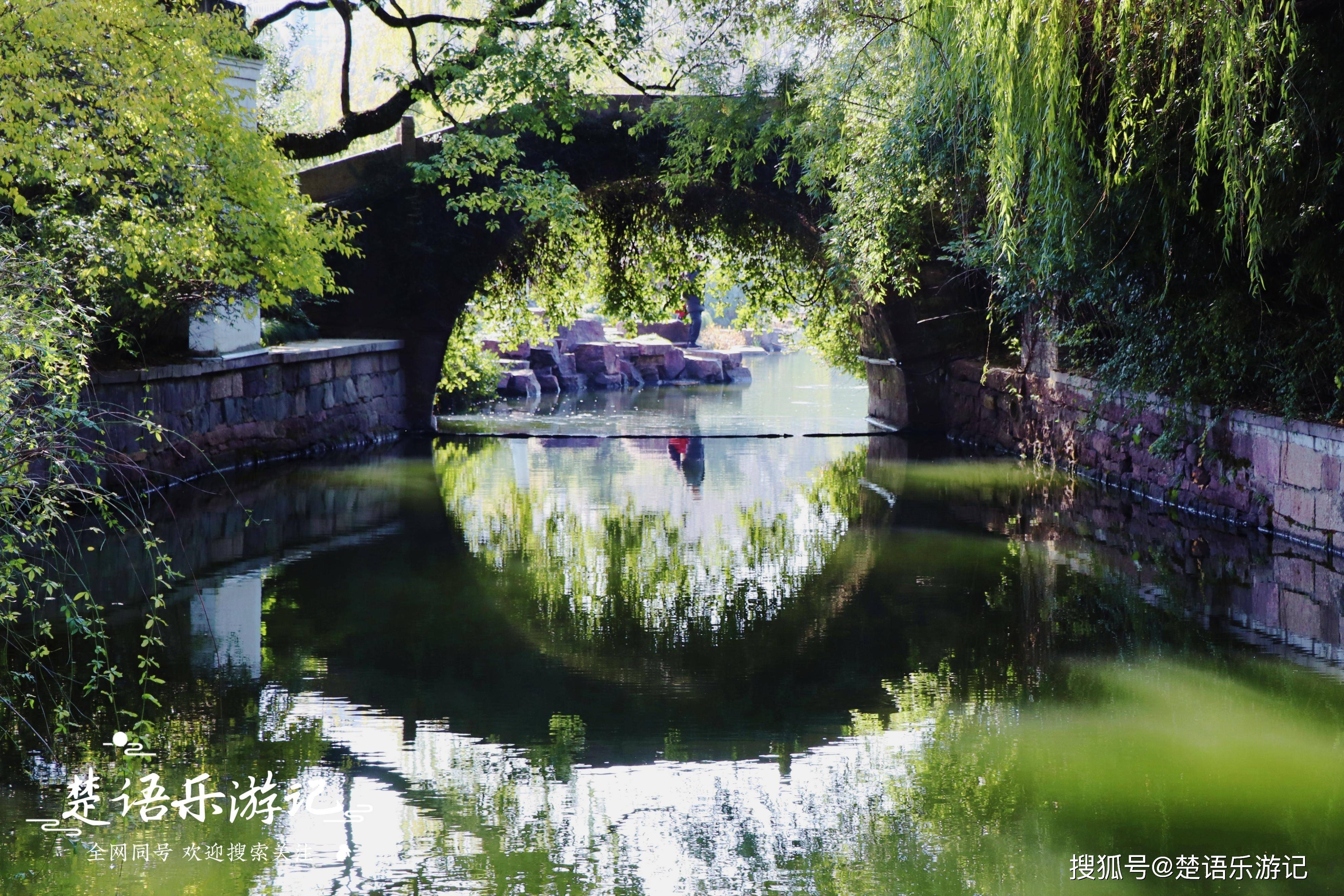 月湖景点介绍图片