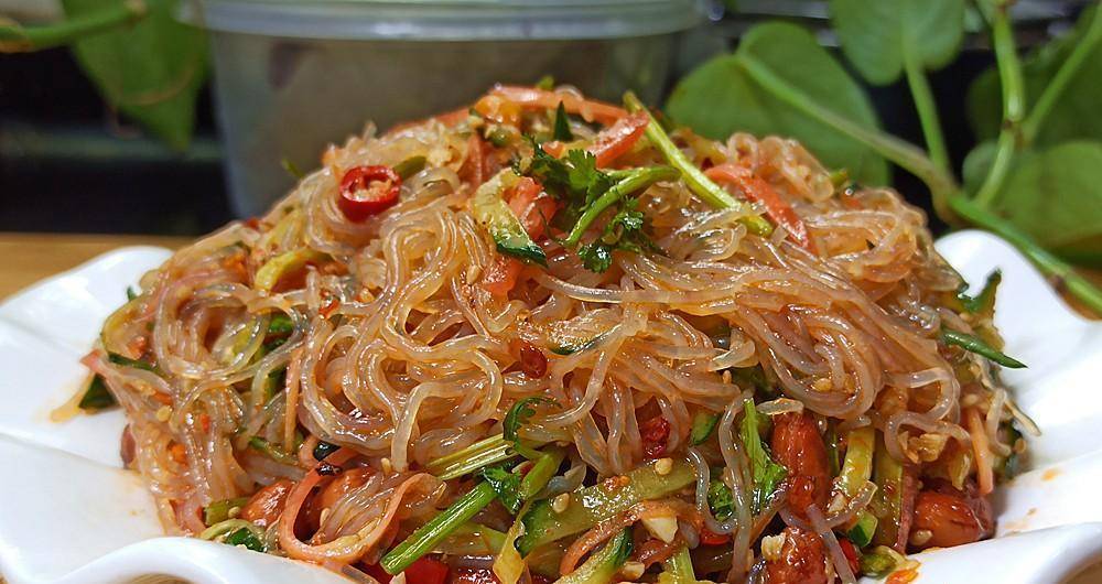 凉拌粉条简单开胃,不粘不疙瘩,清凉爽口,特别解腻_味道_茶匙_香菜