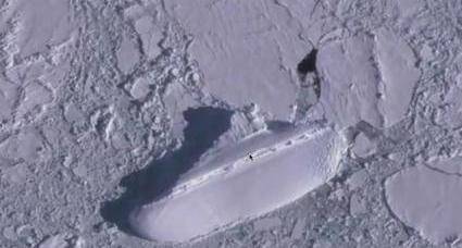 南极洲现神秘“冰船”？还有窗户和烟囱，与外星文明有什么联系？(图4)