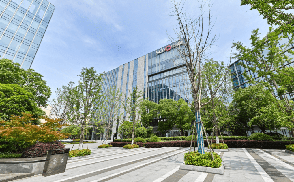 上海市长宁区虹桥火车站写字楼出租推荐:中骏广场二期_月租金_时间