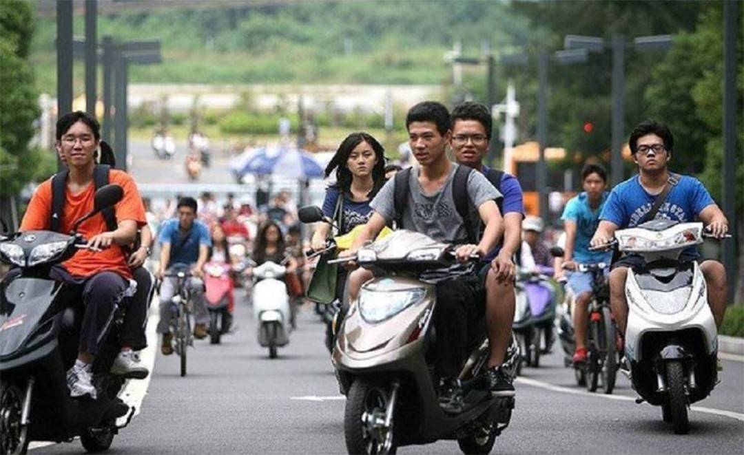 郑州电动车大军图片