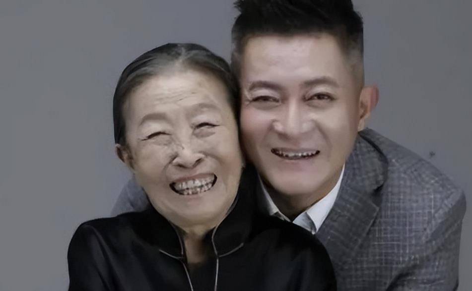 "丑娘"张少华:人丑心更丑,年少时做下错事,晚年眼中常含泪水_吴欢