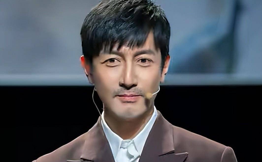 张鲁一:出道18年专注表演,从来不秀恩爱,为家人上综艺_电视剧_角色