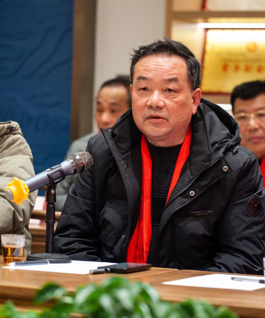 市茶产业发展领导小组副组长蓝进和,太姥山镇镇长李修意,福鼎市茶产业