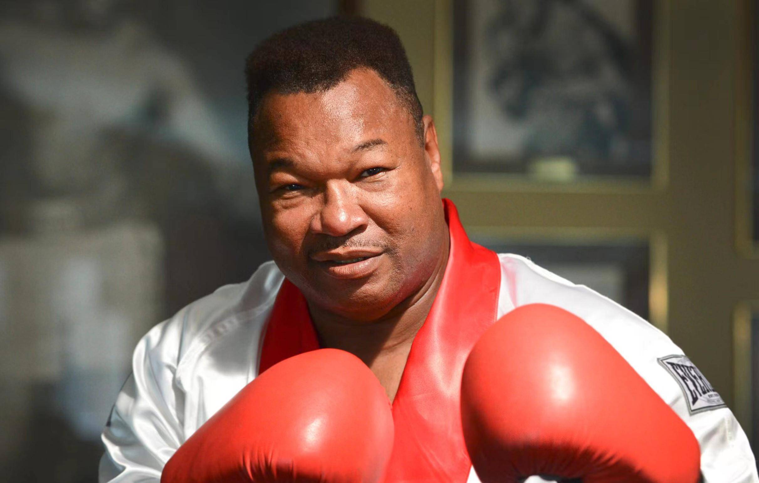 传奇老拳王评价"泰森陪练"麦考尔:他好像没有痛觉神经_霍姆斯_比赛