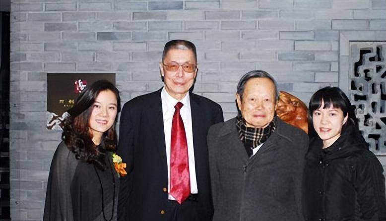 钢琴大师刘诗昆:76岁三婚娶40岁娇妻,81岁老来得女,还想生儿子_盖燕