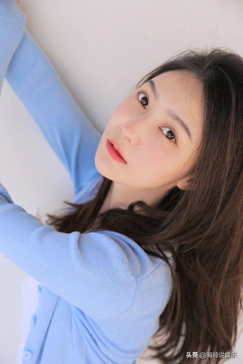 她是《少年歌行》中的剑仙李寒衣,现实生活中的她,又美又飒_张维娜