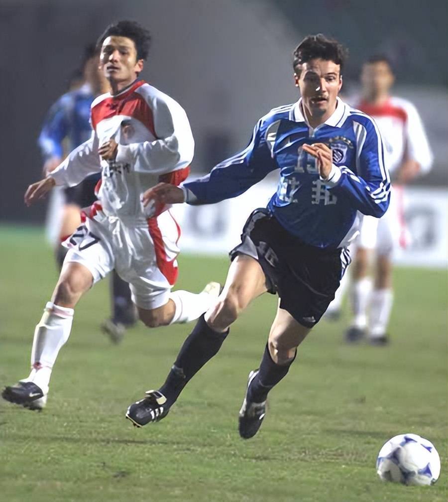 原创大连足球史上今天:2003年2月6日大连实德1-0青岛贝莱特,第3次夺得
