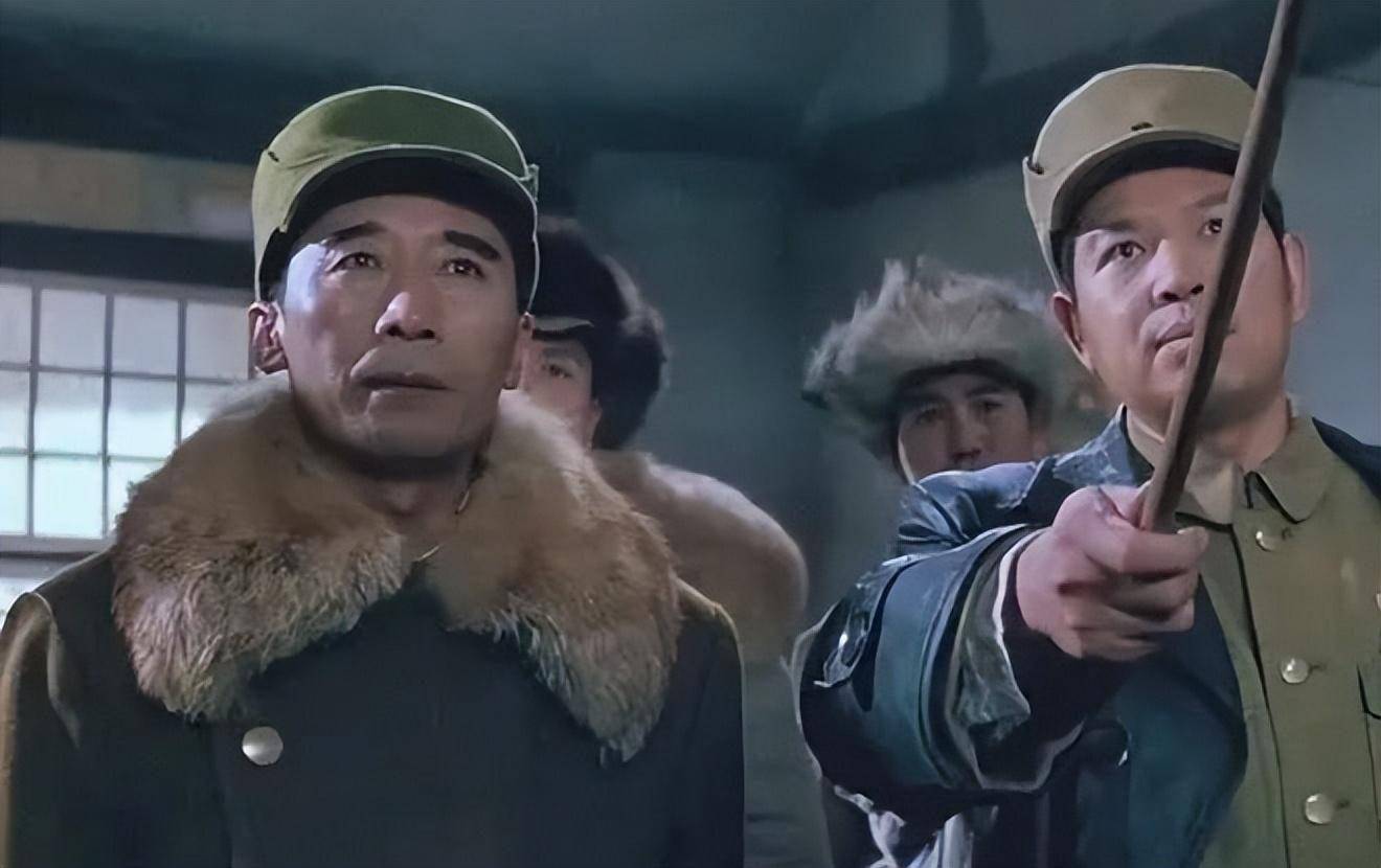 1991年"辽沈战役篇"在太原上映,李作鹏听说影片质量很高,兴冲冲地去