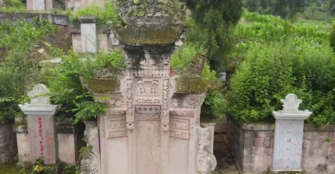 四川省泸州市古蔺县清代豪华古墓,墓主人的发迹来自一场赌局_颜老