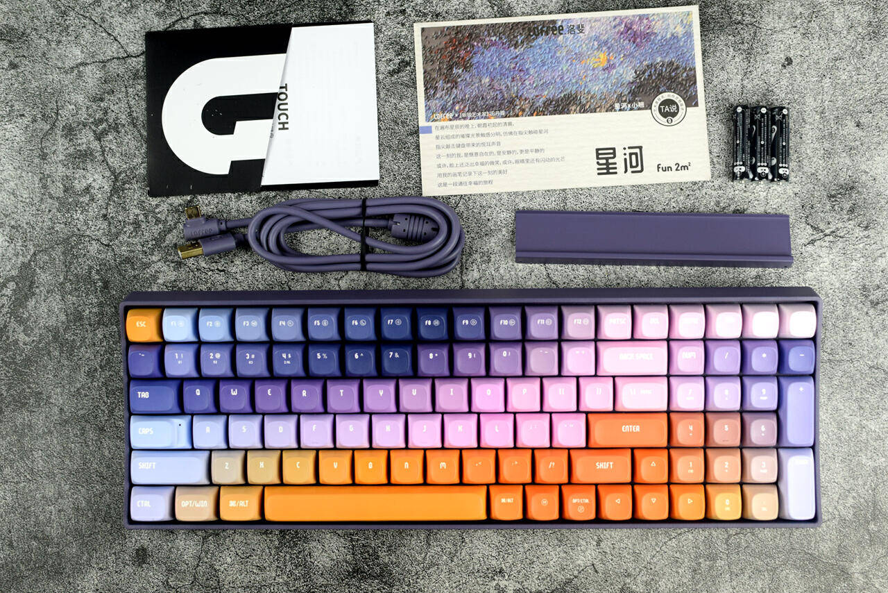 Lofree洛斐小翘星河主题机械键盘:充满艺术感的高颜值键盘,情人节送礼首选