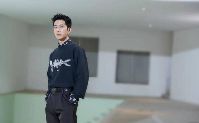 王凯是关系户?井柏然戏份被删?_合作_祖儿_资源