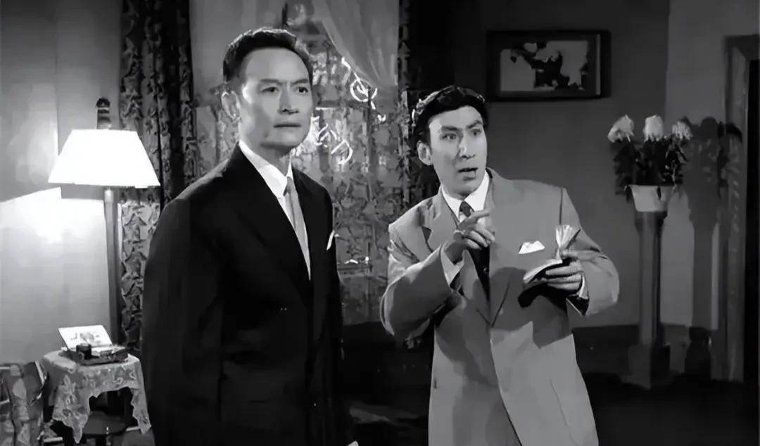 1979年电影巜保密局的枪声》票房一亿八千万 9亿多人口6亿人观看