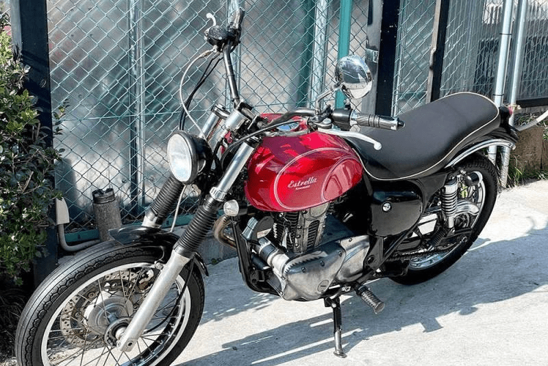 经典回顾:川崎250复古车,油箱14l,复古车迷最喜欢改装车型之一_搜狐