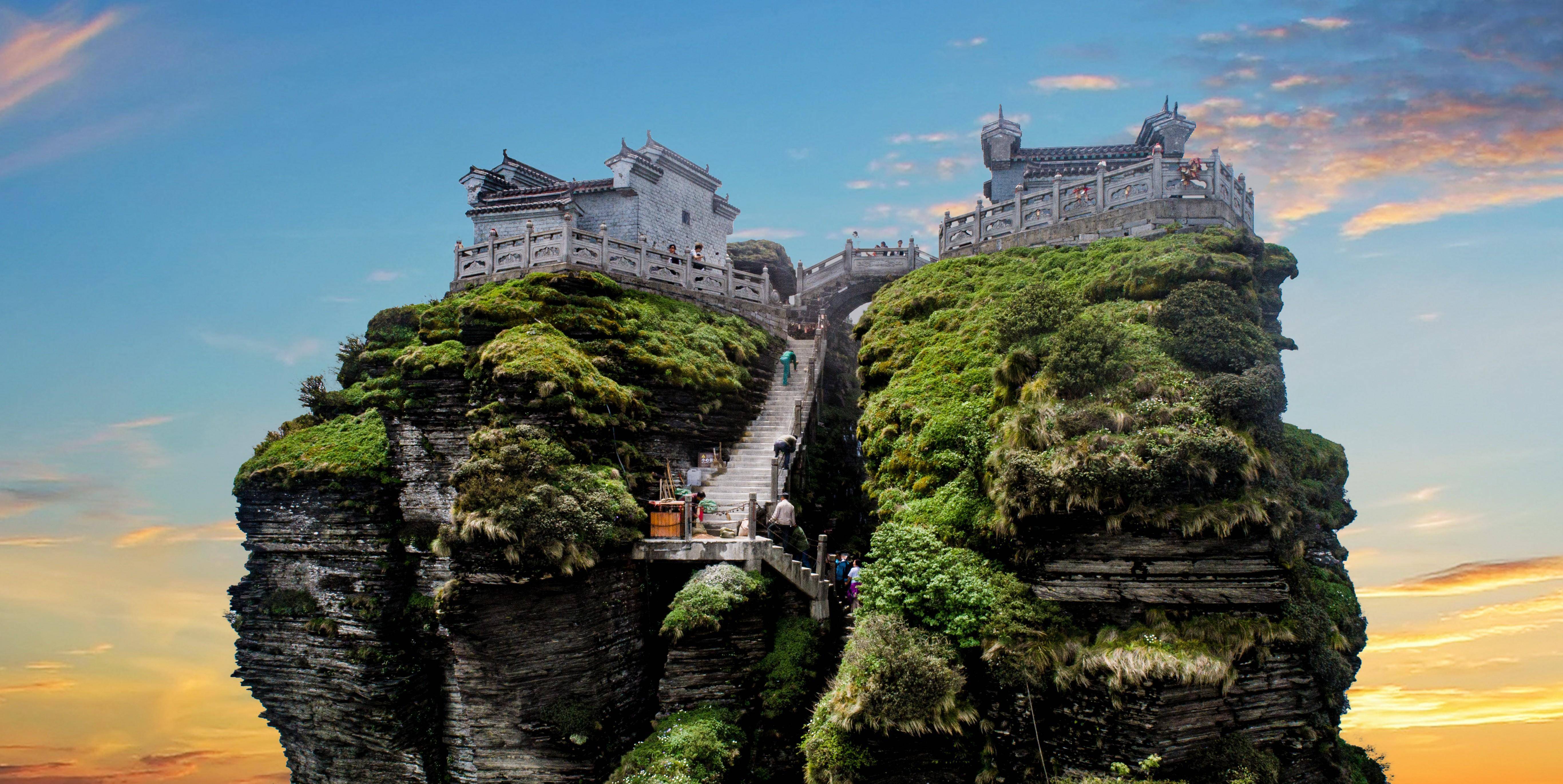 梵净山:中国佛教五大名山之一,国家5a级旅游景区,在贵州铜仁