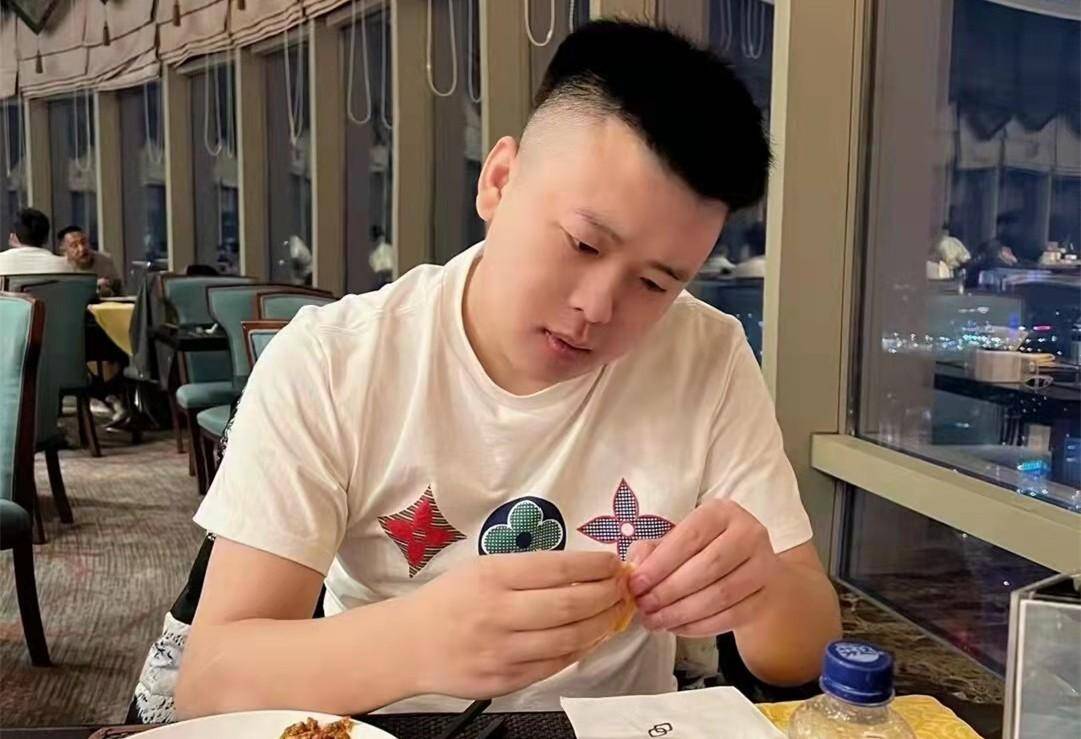 王道队晋级广君杯四强,cf陈子昂百步穿杨,被广君大赞太准了_比赛_选手