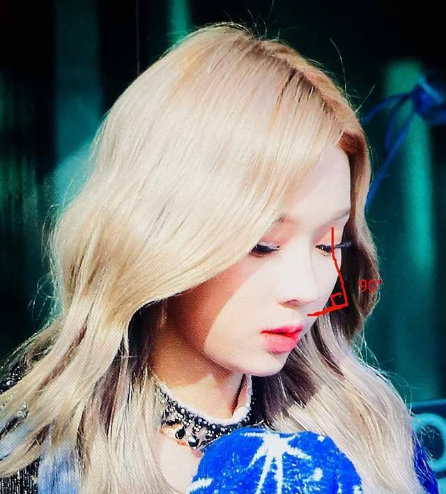 winter旧照撞脸甜馨,意外暴露原装鼻_鼻子_网友_前辈